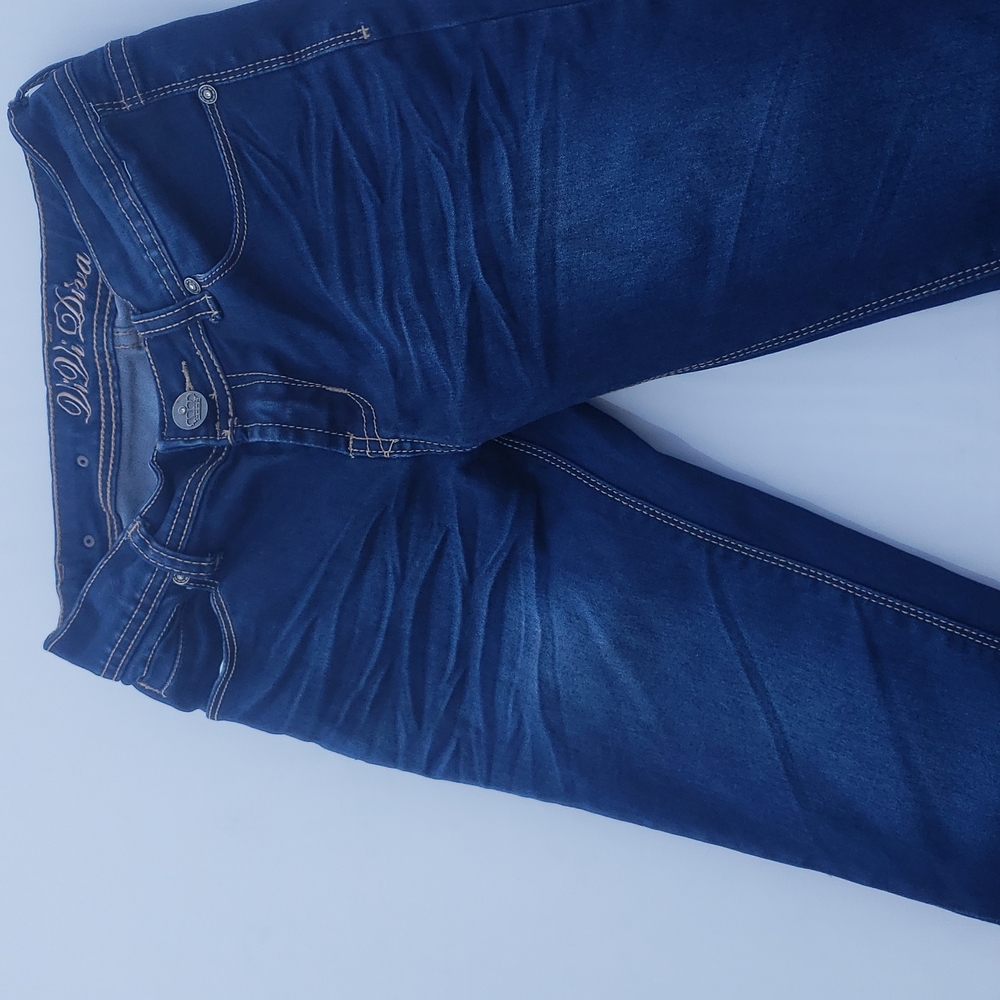 Vivi Diva  jeans size 1 Dark wash jeans with synthetic diamond